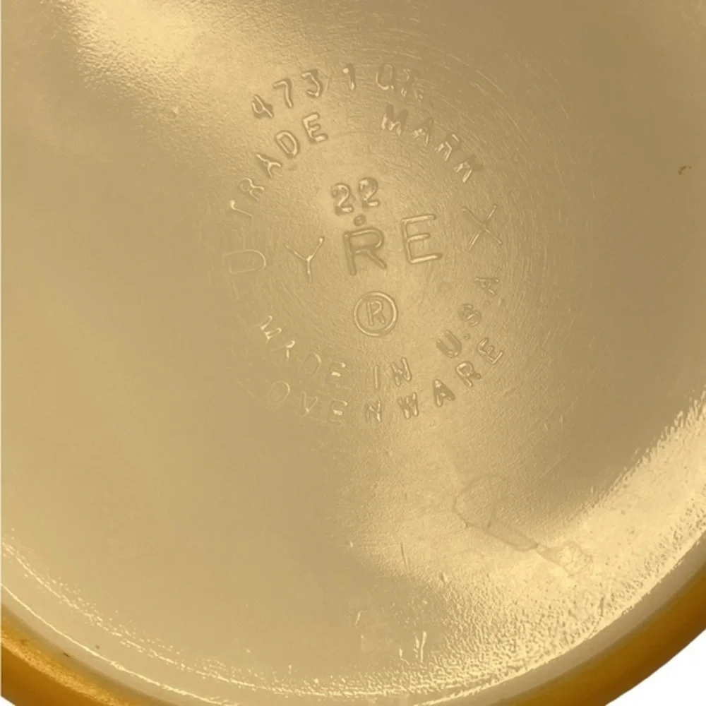 Vintage Pyrex Old Orchard‎ Butterscotch Brown 1 Quart Casserole with Lid